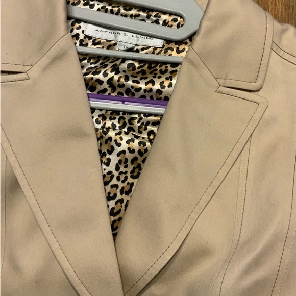 Women's Beige Short Sleeve Jacket and Skirt - Picture 4 of 8